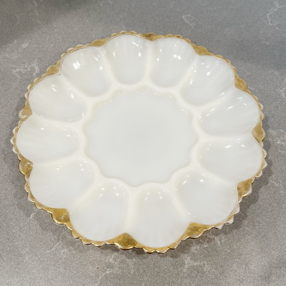 VINTAGE Anchor Hocking White Milk Glass Deviled Egg Plate Platter 10" w/Gold Rim